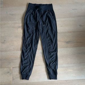 LULULEMON Dance Studio Mid-Rise Jogger *Full Length